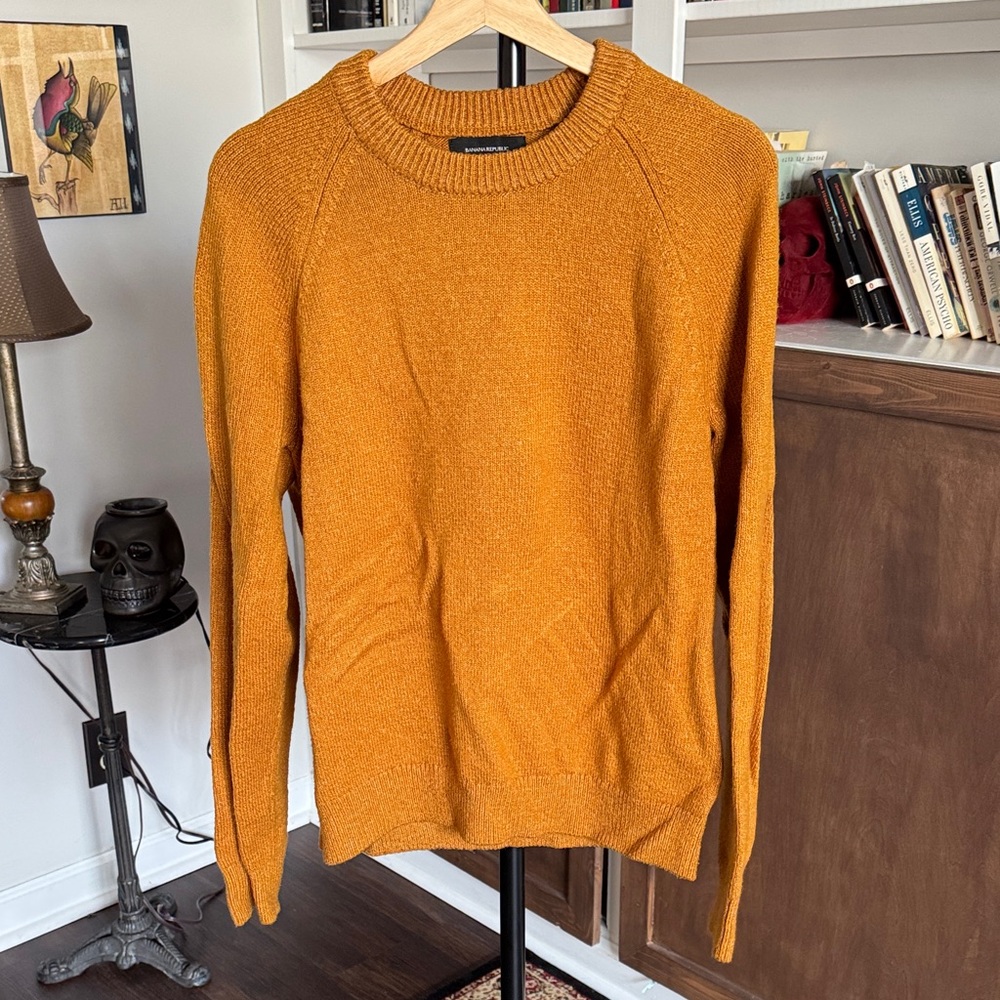 Mens Banana Republic Crewneck Sweater - Medium